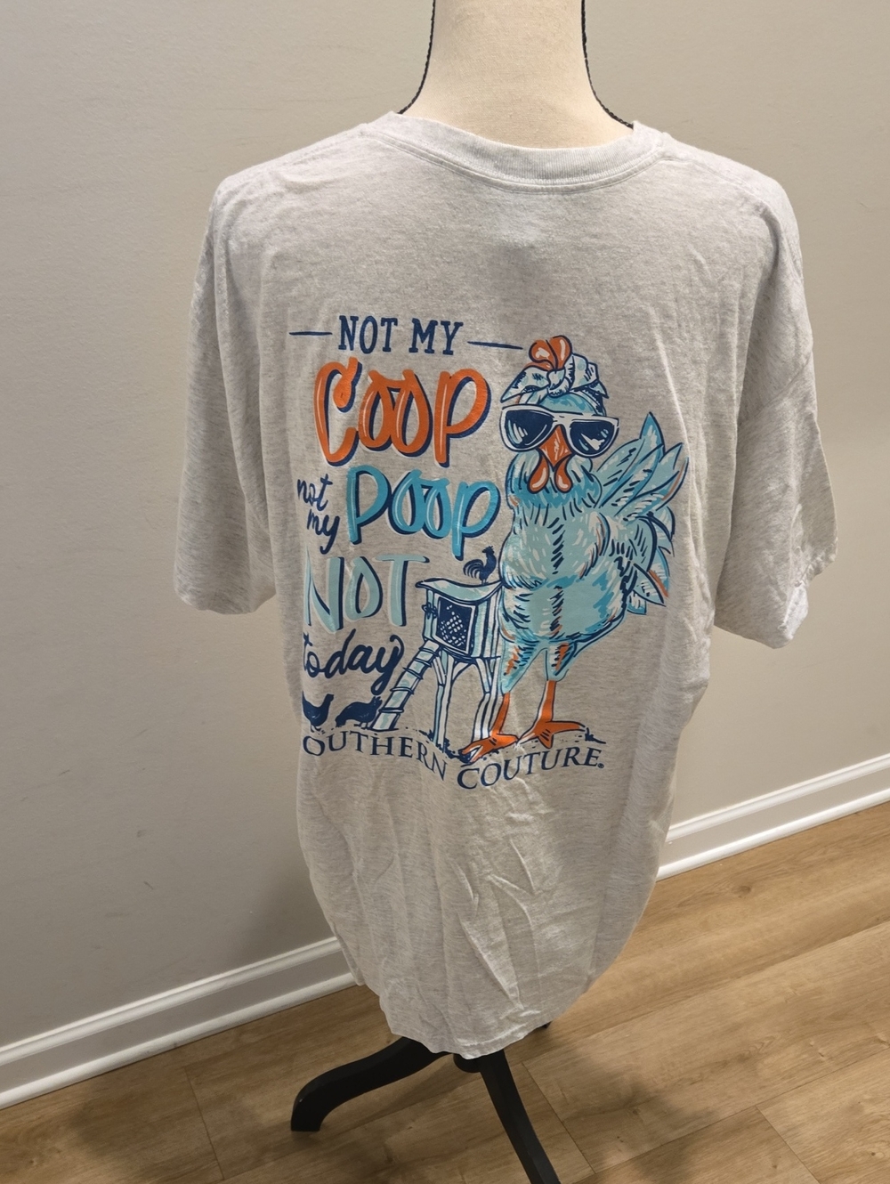 Southern Couture Graphic Tee — Light Gray with Blue & Orange Chicken Print